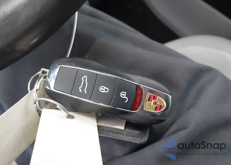 2018 Porsche Macan z USA, uszkodzony, nr VIN WP1AA2A53JLB01877